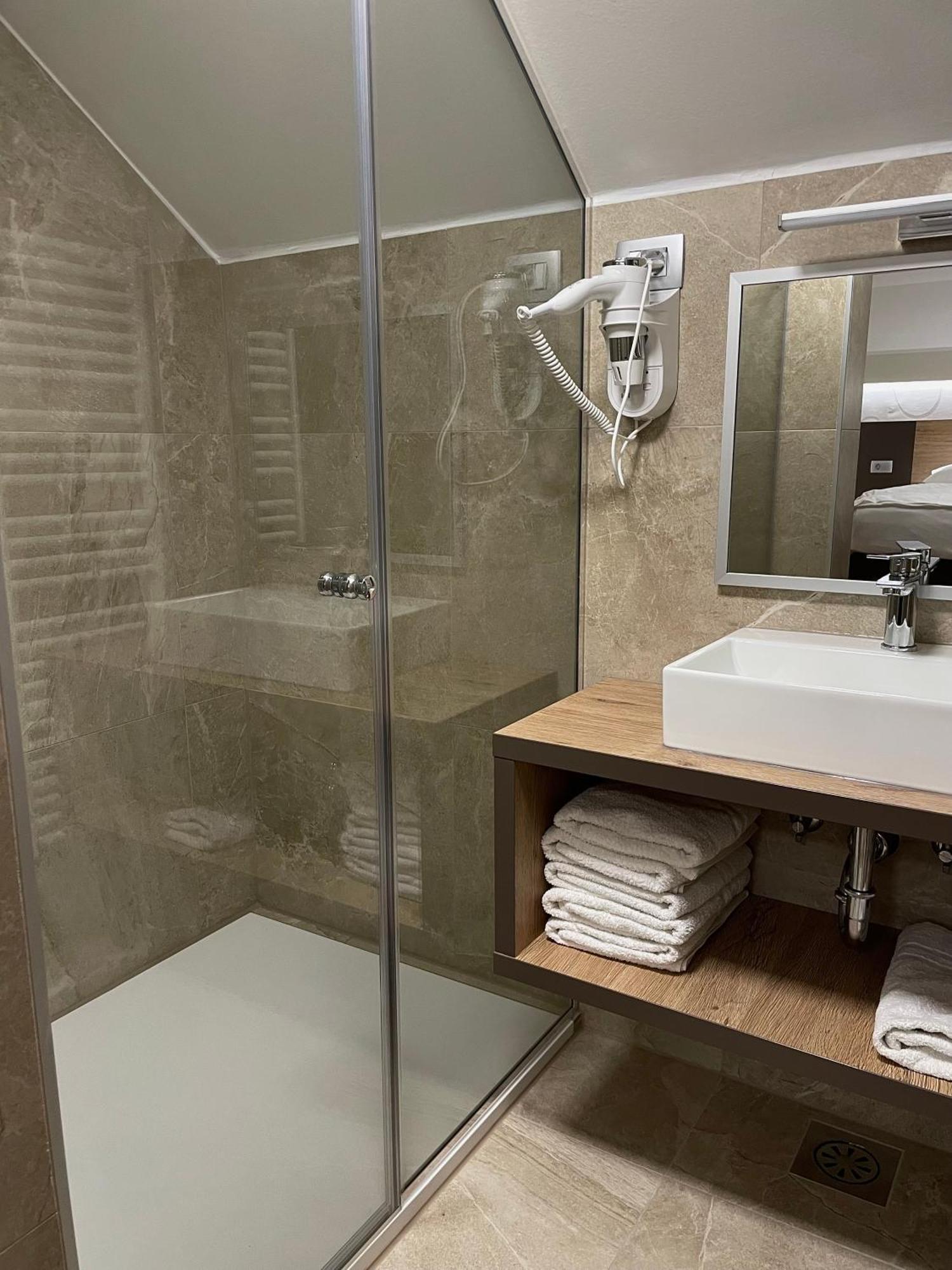 Hotel Roskar Ptuj Luaran gambar